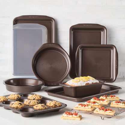 Nonstick Bakeware 10 Piece Bakeware Set, Chocolate Brown